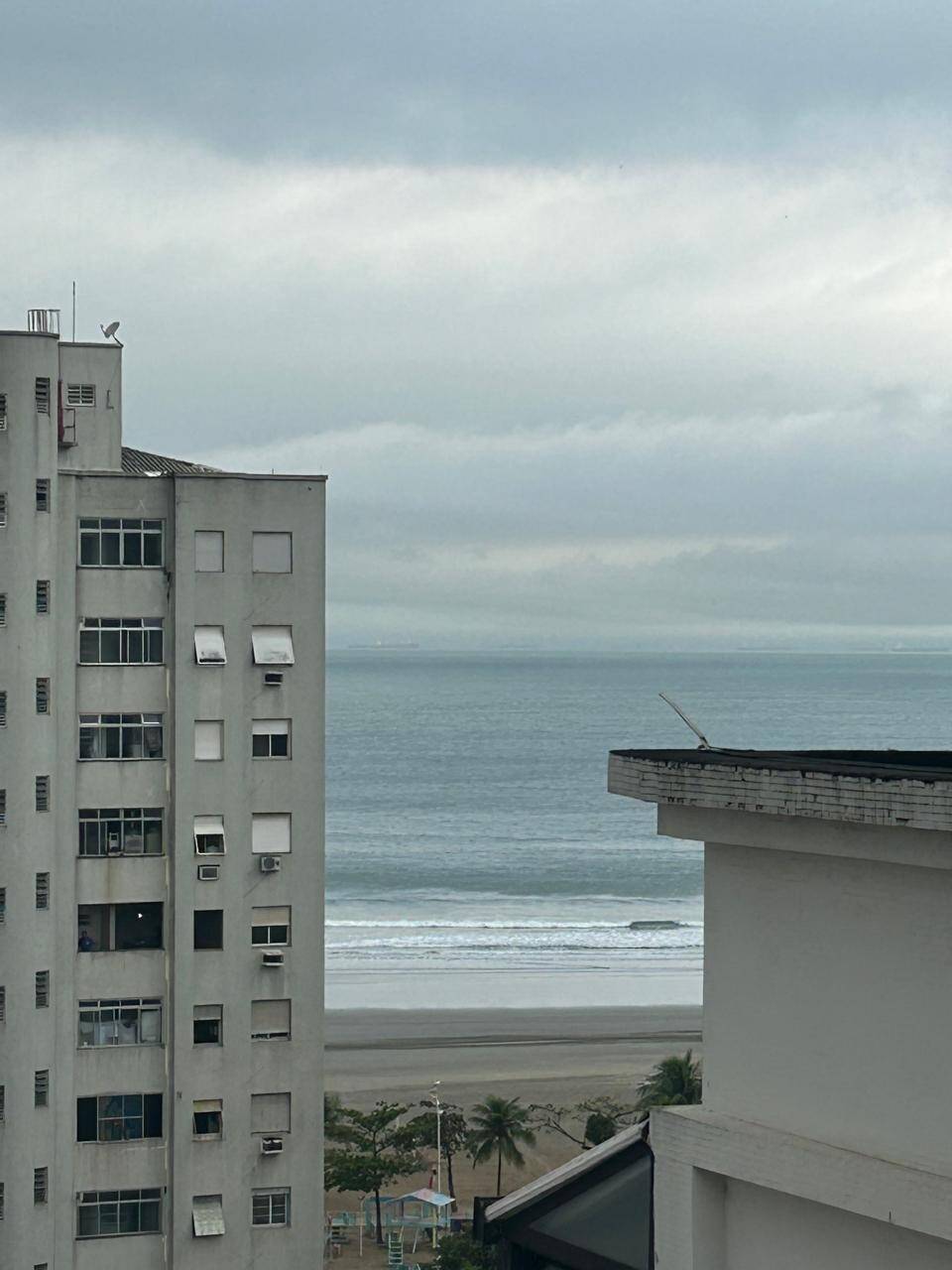 #142 - Apartamento para Venda em São Vicente - SP