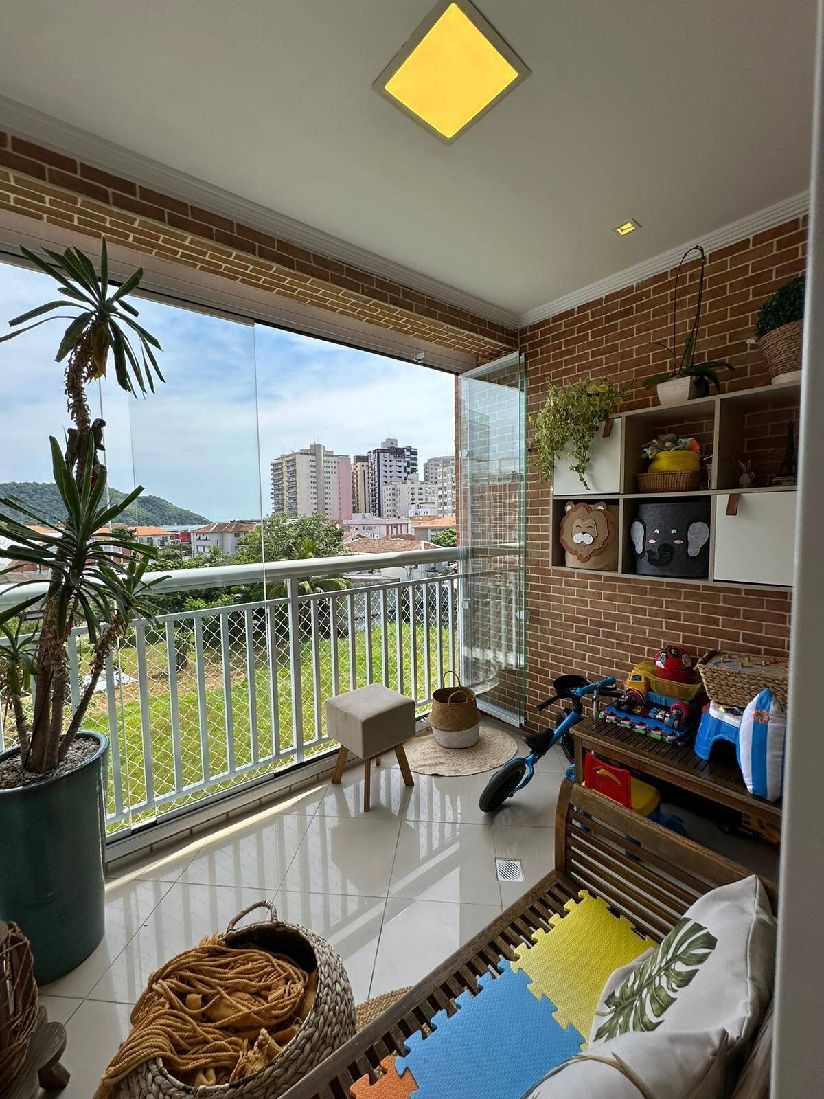 #157 - Apartamento para Venda em Santos - SP