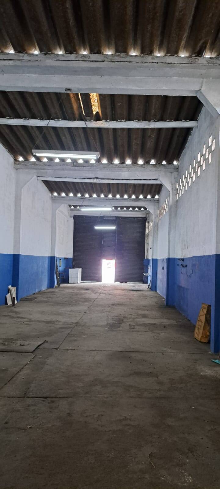 #196 - Galpão para Venda em Santos - SP