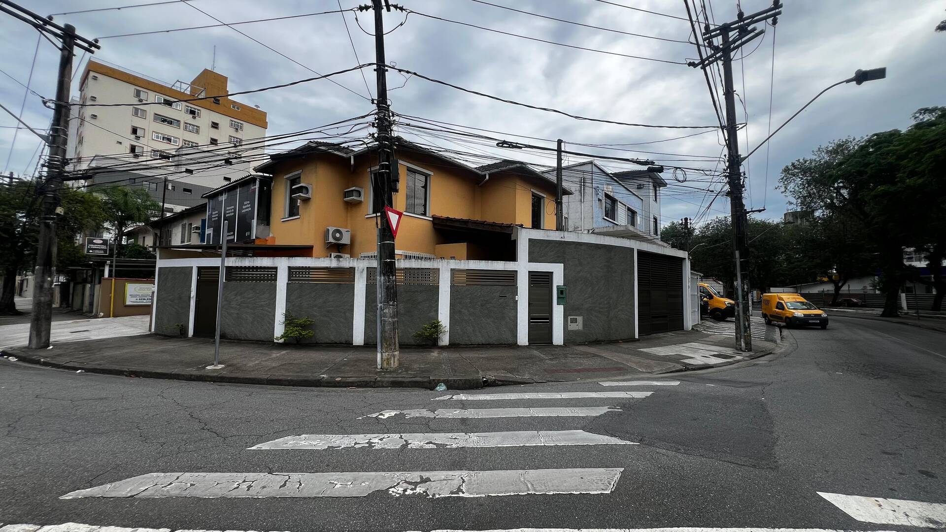 #219 - Ponto Comercial para Locação em Santos - SP