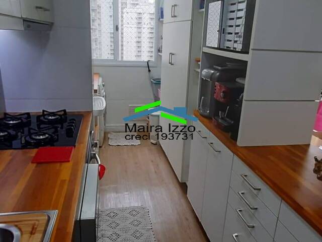 #137 - Apartamento para Venda em Santos - SP