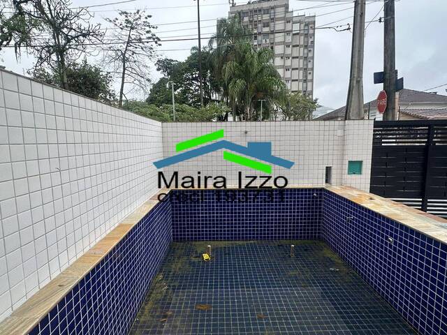 #235 - Casa para Venda em Santos - SP